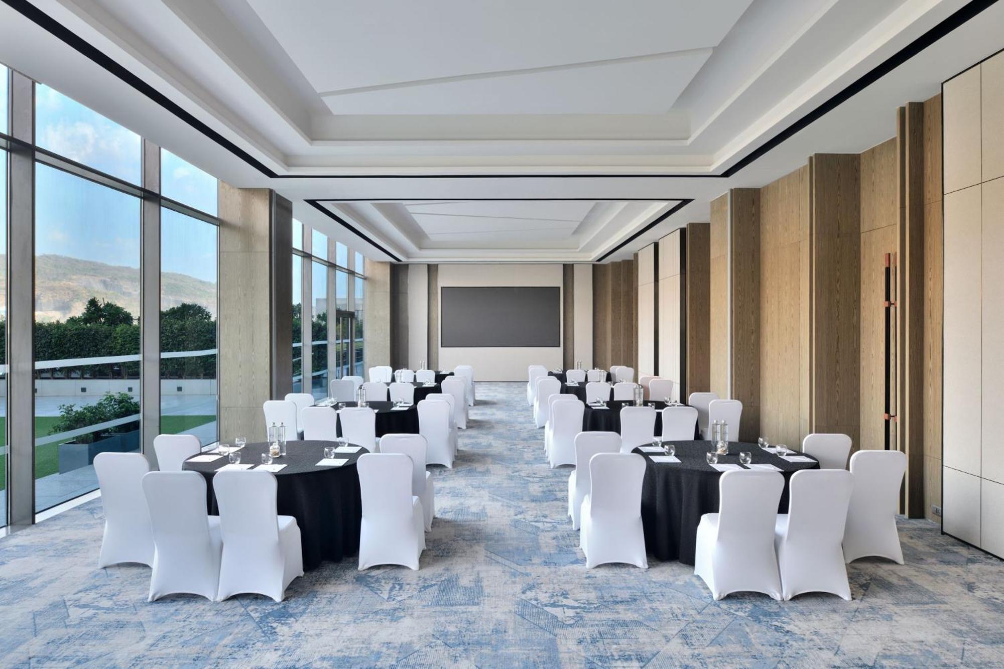 Marriott Executive Apartments Navi Mumbai Exterior photo